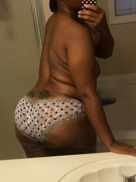 Pic #1 My wife's ass - bubblebutt wife 
