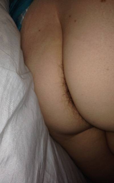 Pic #1 My wife's ass - Brenda