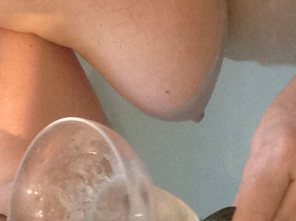 Pic #1 Large tits of my wife - Miss T