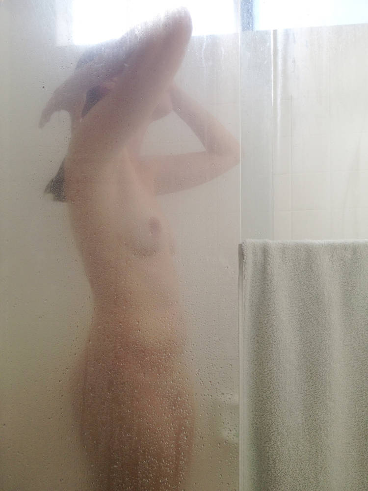 Pic #1 Medium tits of my wife - Anon