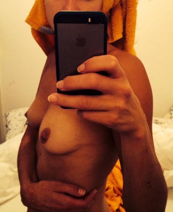 Pic #1 Medium tits of my girlfriend - shower girl