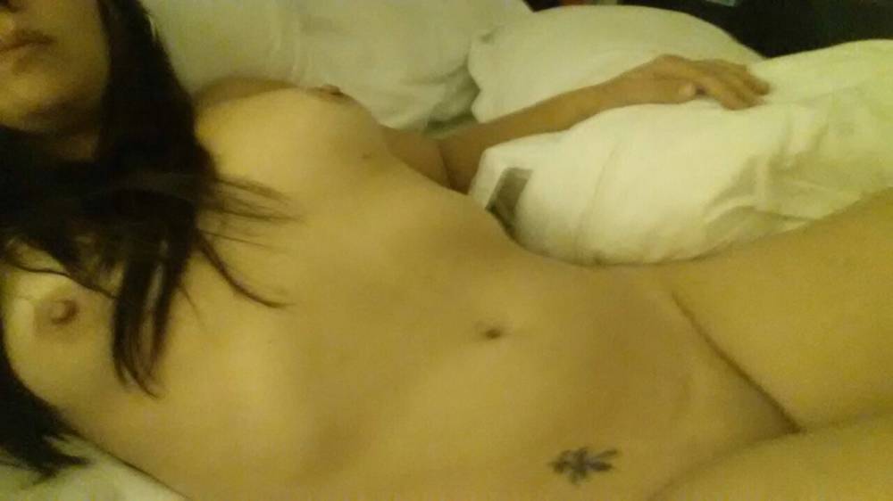 Pic #1 Medium tits of my girlfriend - Naughty