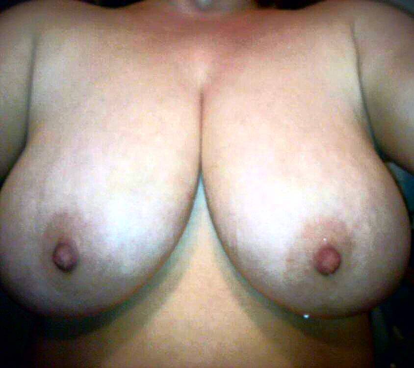 Pic #1 Very large tits of my wife - Bustywife77
