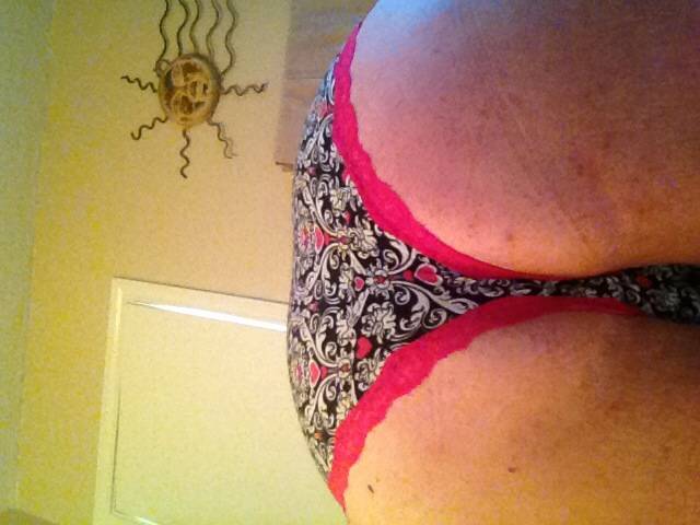 Pic #1 A co-worker's ass - Rhonda