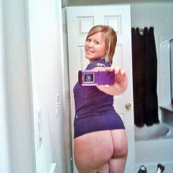 A neighbor's ass - René