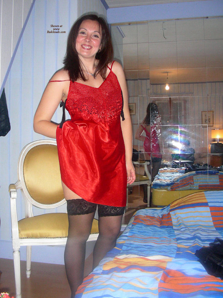 Pic #1Xenia - Brunette