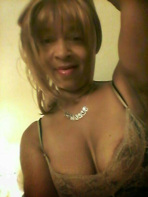 Pic #1 My small tits - Honey