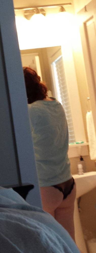 Pic #1 My wife's ass - BBW ZA Wife