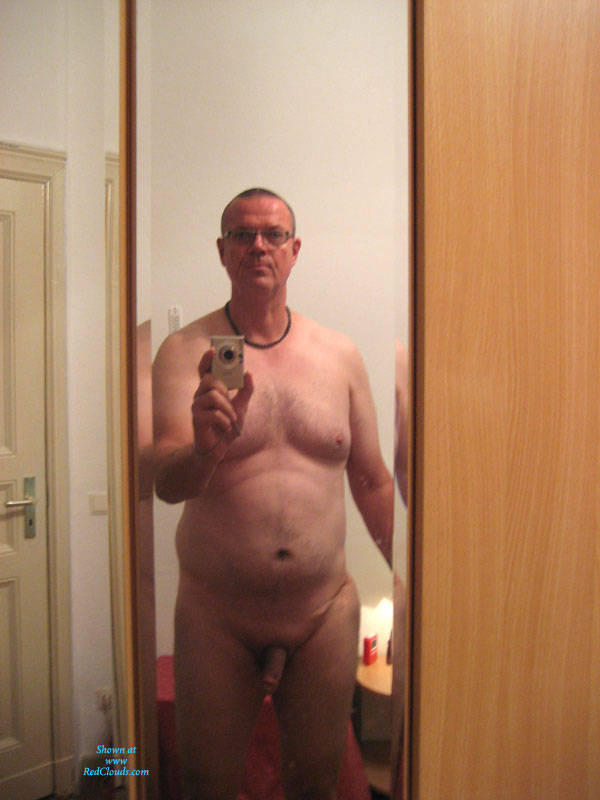 Pic #1M* Schwanz Outdoor Slut Harry