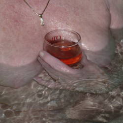 Medium tits of my girlfriend - Juicy