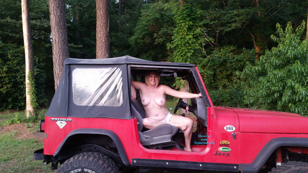 Pic #1Jeep - Big Tits