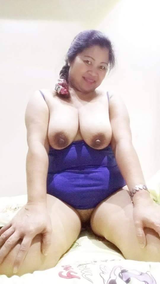 Pic #1 Very large tits of my girlfriend - puhk mi