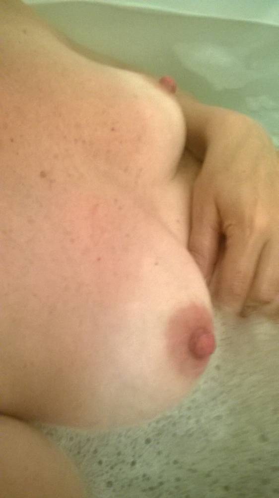 Pic #1 Medium tits of my wife - My Italian Wife