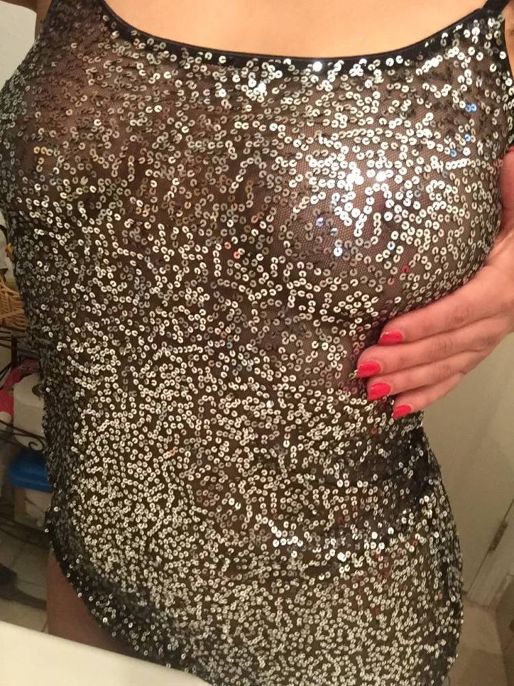 Pic #1 Medium tits of my wife - Rhonda