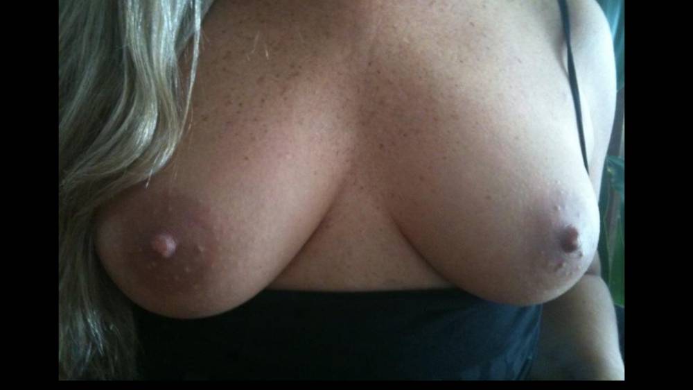 Pic #1 My medium tits - Murphybaby