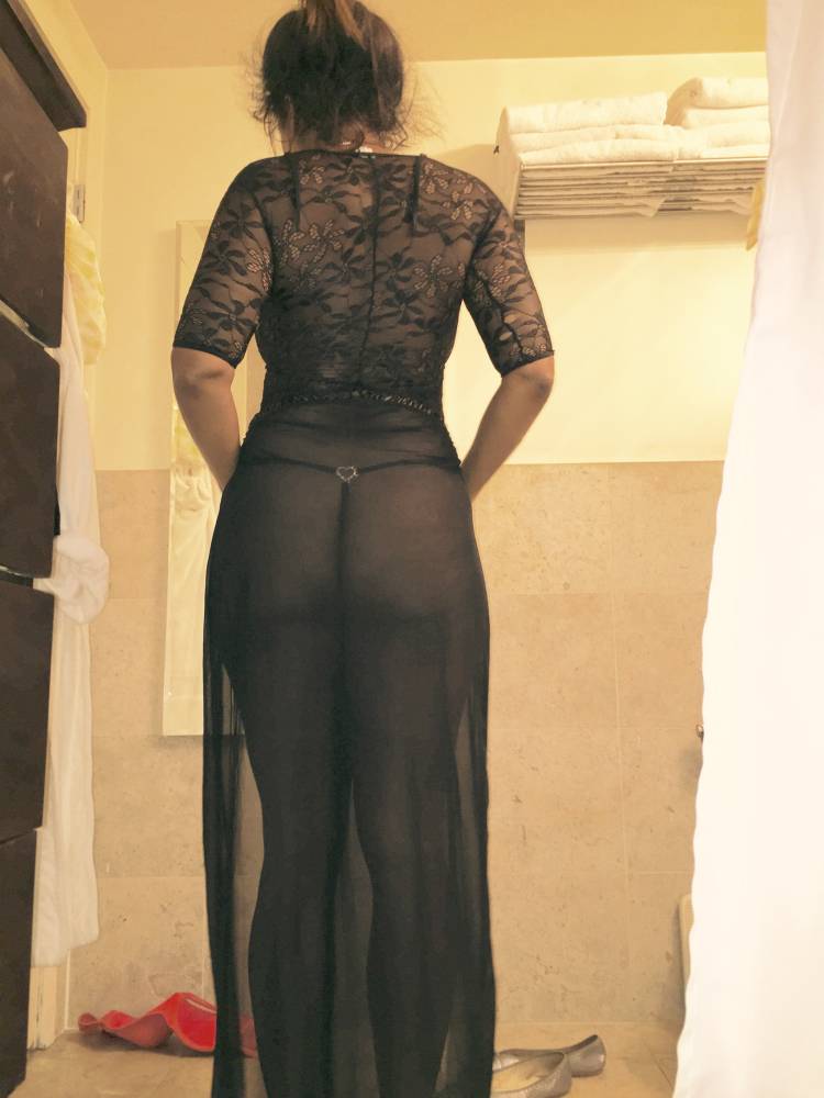 Pic #1 My wife's ass - Skwa