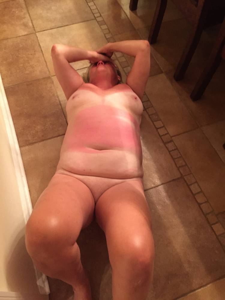 Pic #1 Large tits of my wife - kimberly
