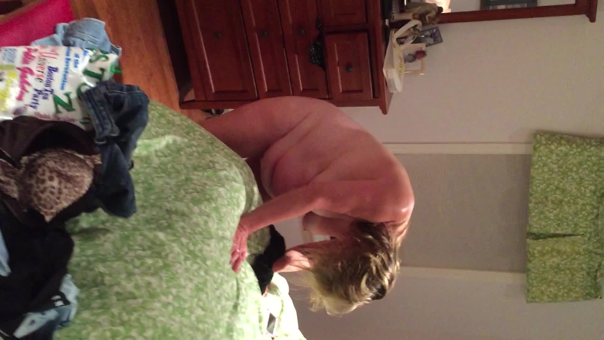 Pic #1Getting Ready For Anal