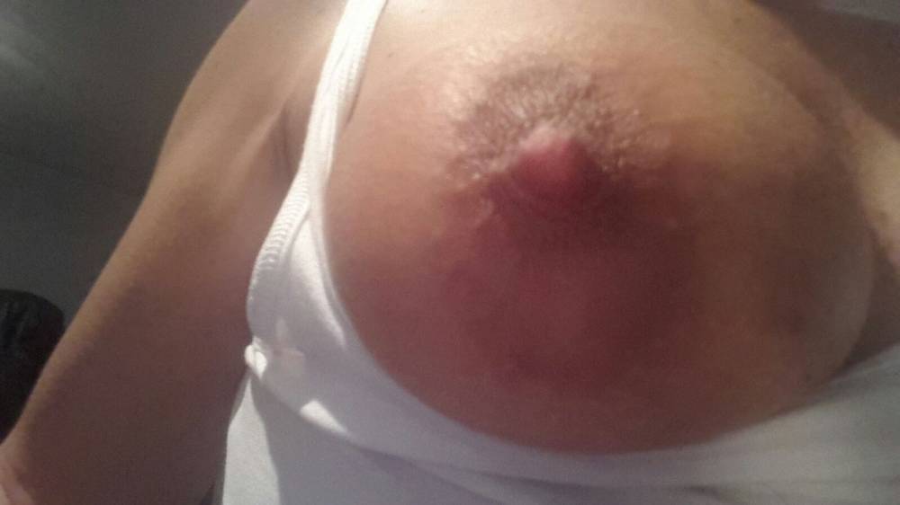 Pic #1 Large tits of my wife - Geffer