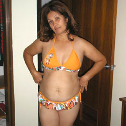 Pic #1La Enfermera Maracucha VII - Brunette