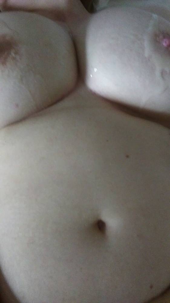 Pic #1 Very large tits of my wife - Lacey