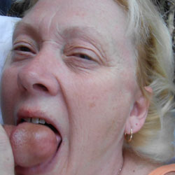 Pic #1Loves The Excitment Of Outdoor Sex And Show - Outdoors