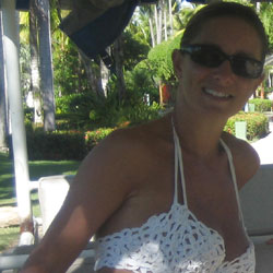 Pic #1Christelle, French Wife, 44 yo - Close-ups, Wife/wives