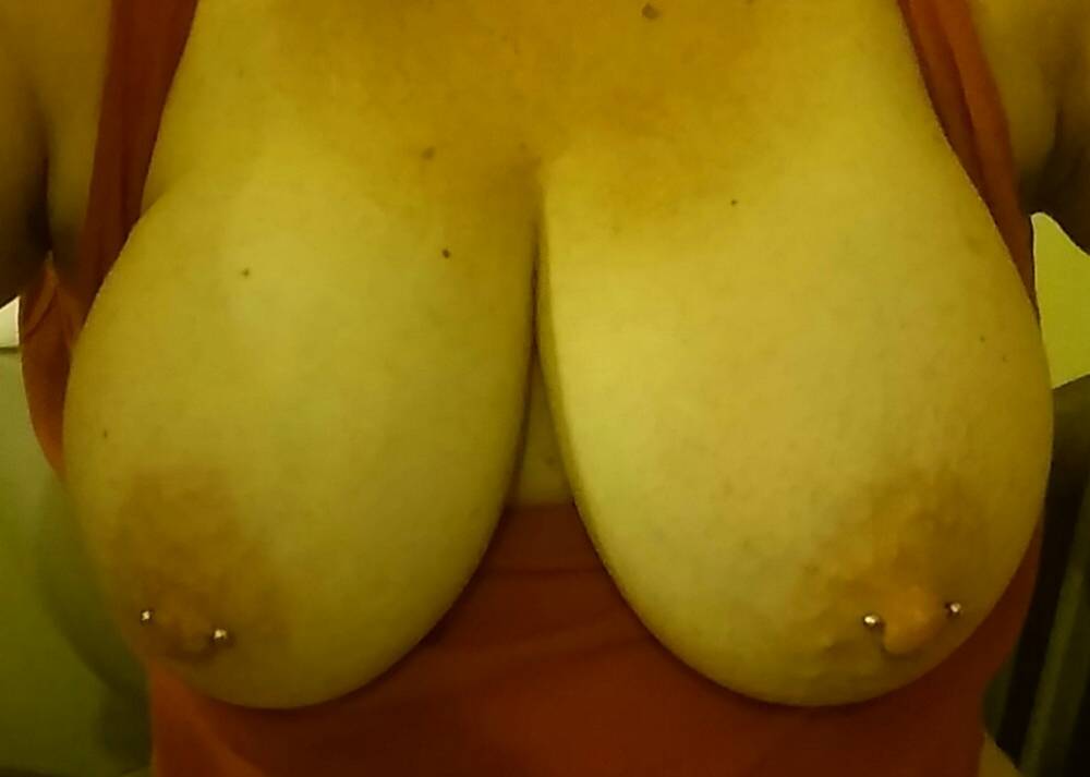 Pic #1 My very large tits - KBabe