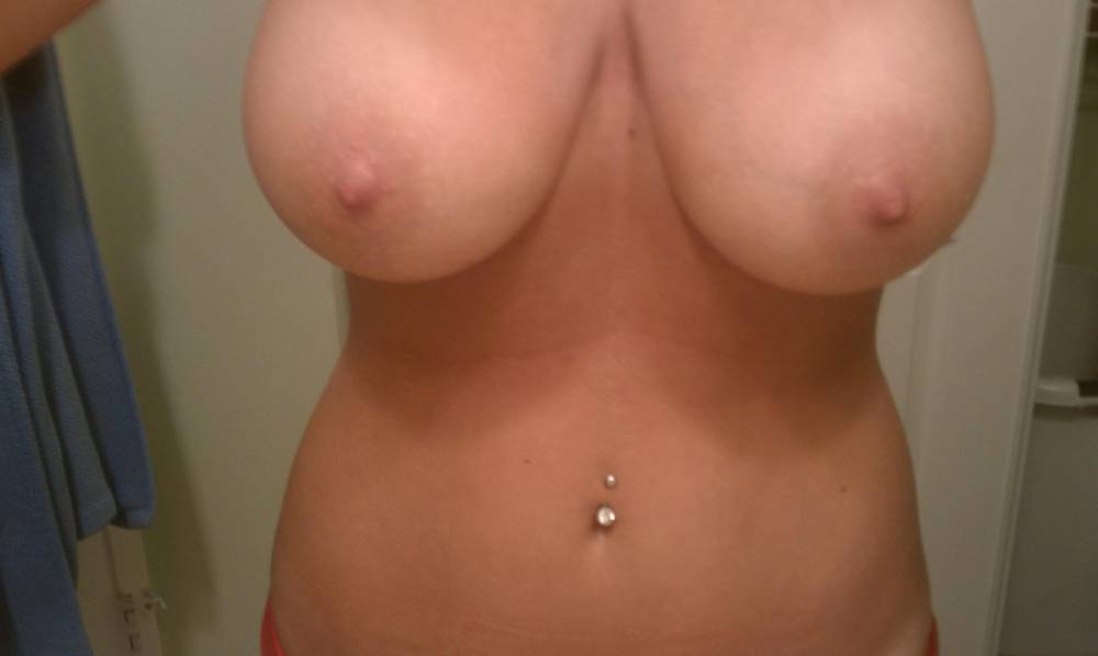 Pic #1 Large tits of a co-worker - some girl