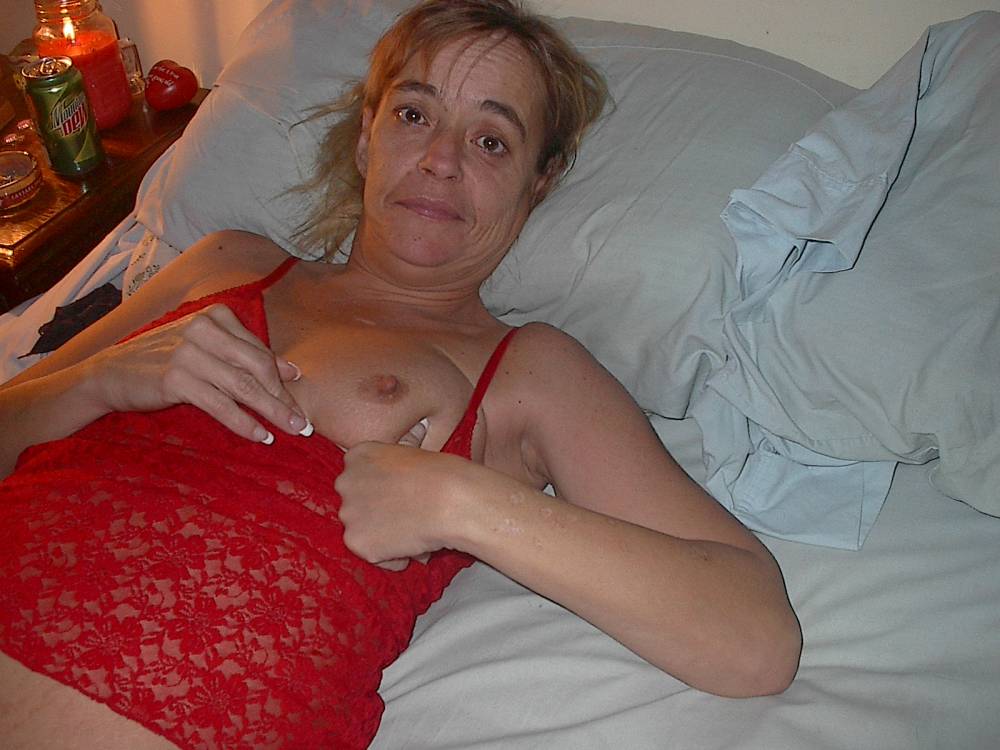 Pic #1 Small tits of my ex-wife - robin