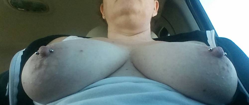 Pic #1 My very large tits - KBabe