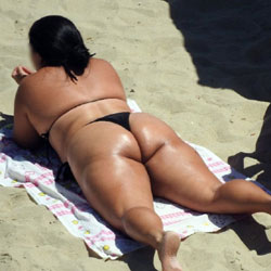 Pic #1Brazilian Asses - Beach