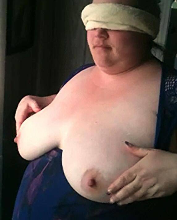 Pic #1 My very large tits - dawn