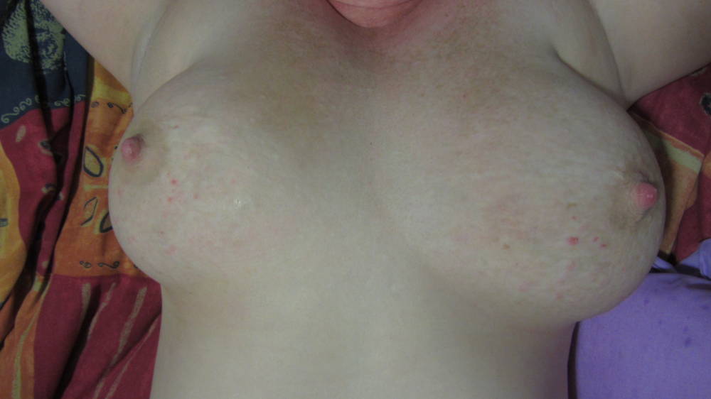 Pic #1 My large tits - Kerry-Anne