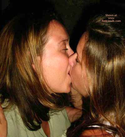 Pic #1*GG Holliday Snaps