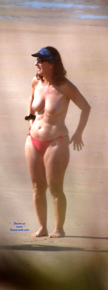 Pic #1Beach Hunter - Beach Voyeur, Big Tits
