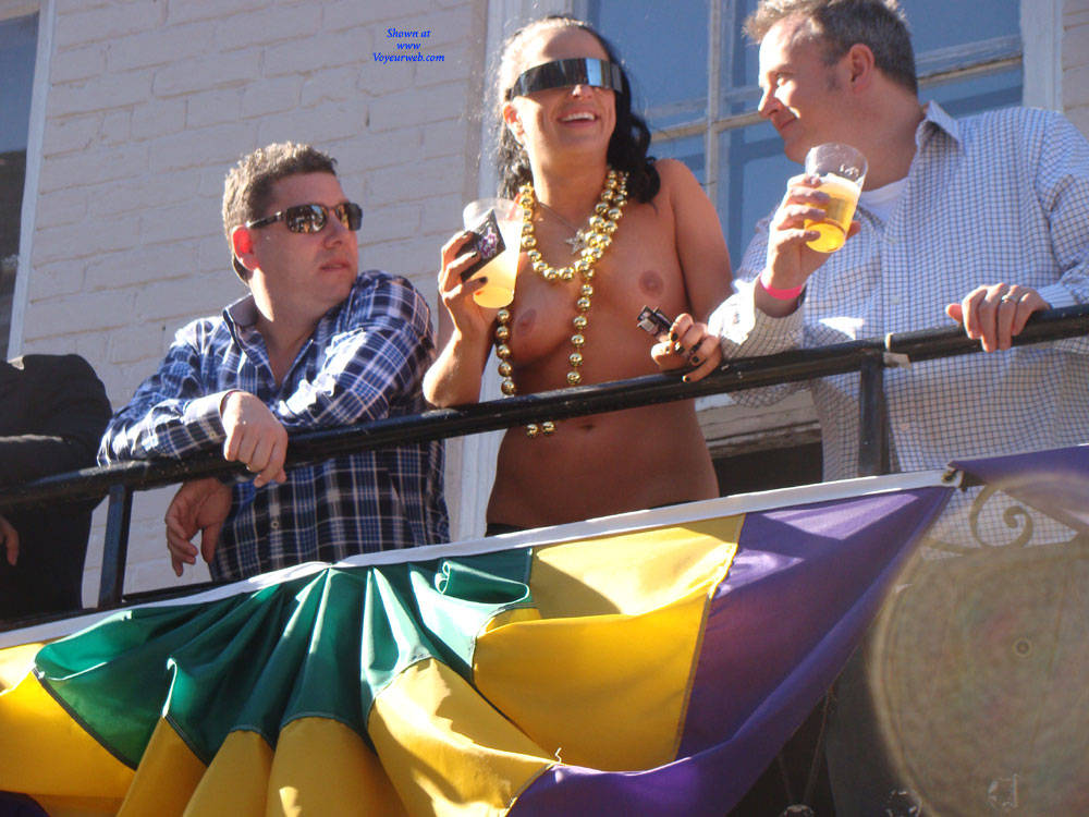 Pic #1Mardi Gras 2016 - Big Tits, Flashing, Public Exhibitionist, Public Place