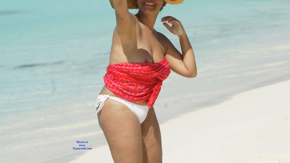 Pic #1Brasil Nipple Slip - Beach, Big Tits
