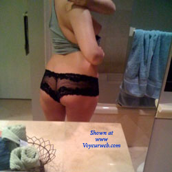 Pic #1Karina In The Shower