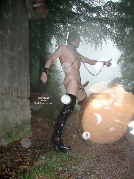 Pic #1M* Swisshiker In The Rain