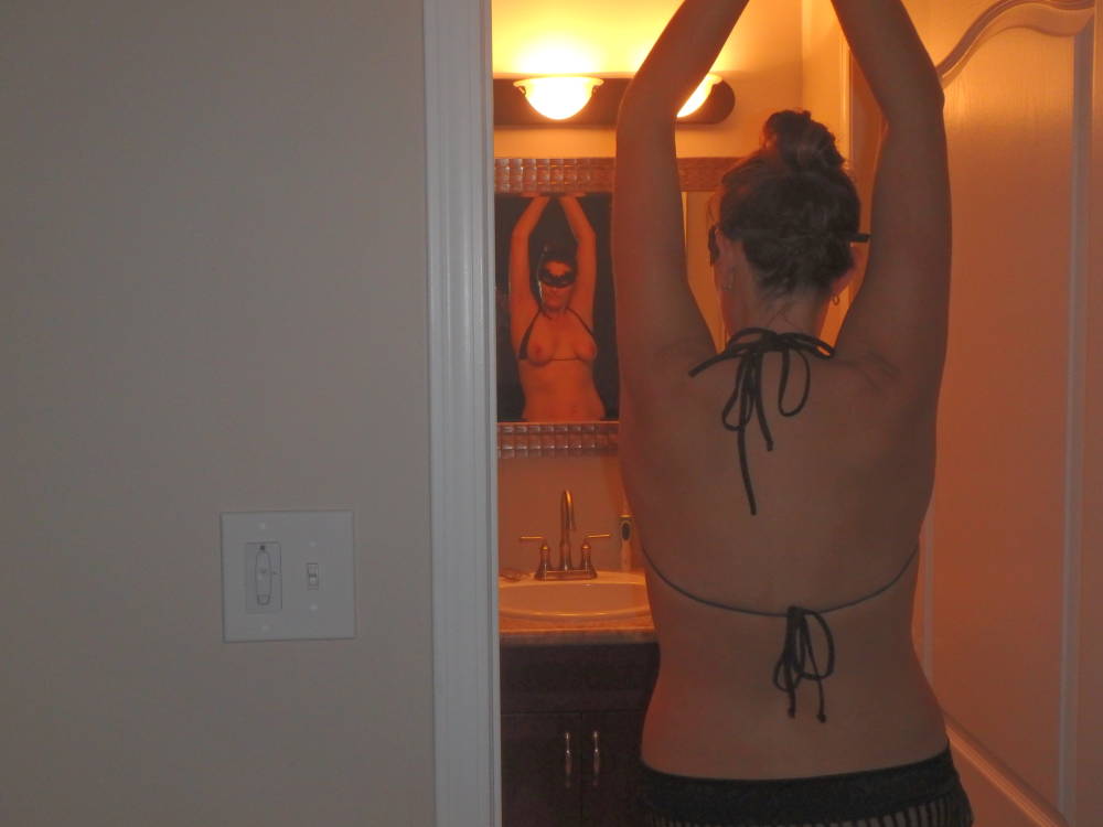 Pic #1 Medium tits of my wife - My wife