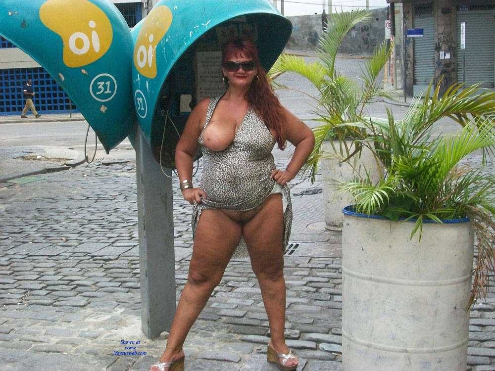 Pic #1Cigana Exibida Nas Ruas - Big Tits, Flashing, Public Exhibitionist, Public Place, Redhead, Bush Or Hairy