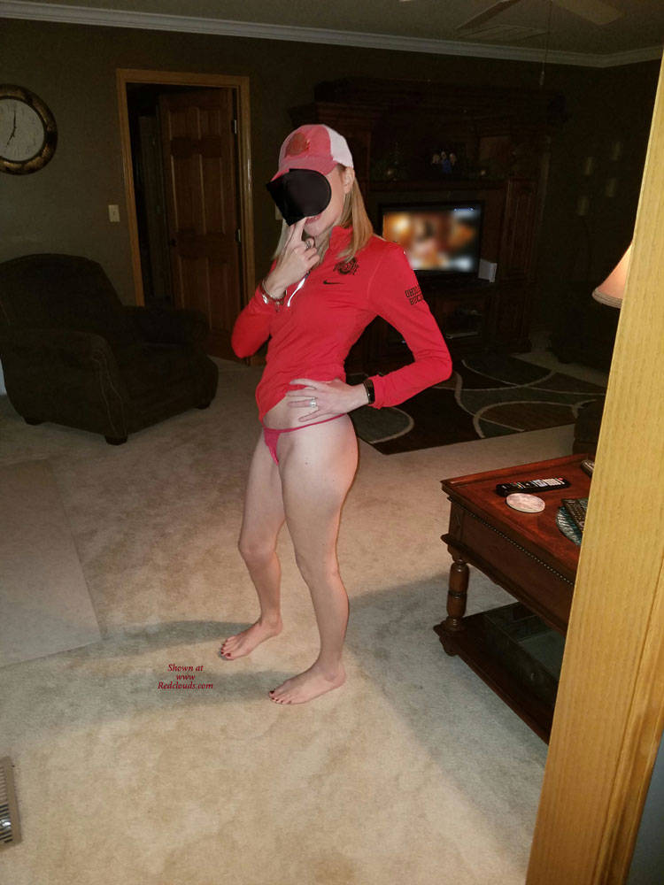 Pic #1Team Spirit - Blonde, Shaved