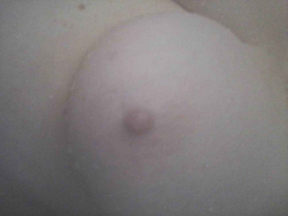 Pic #1 My large tits - Heather G