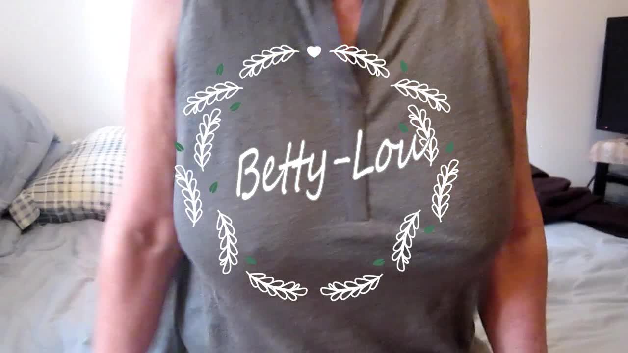 Pic #1Showing  A Little - Big Tits, Bush Or Hairy, Amateur