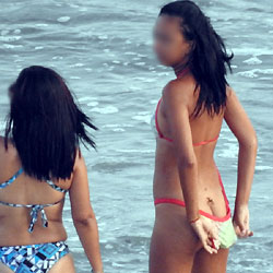 Pic #1Pissing In Boa Viagem Beach, Recife City - Brunette, Outdoors, Bikini Voyeur, Beach Voyeur