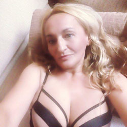 Pic #1 Home Pics - Big Tits, Brunette, Mature, Amateur