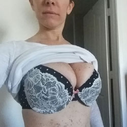 Pic #1 Freckled Breasts - Big Tits, Lingerie, Amateur