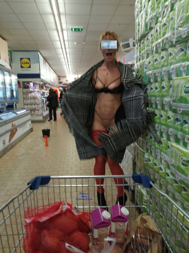 Pic #1In The Shop - Public Exhibitionist, Flashing, Lingerie, Public Place, Shaved, Gf