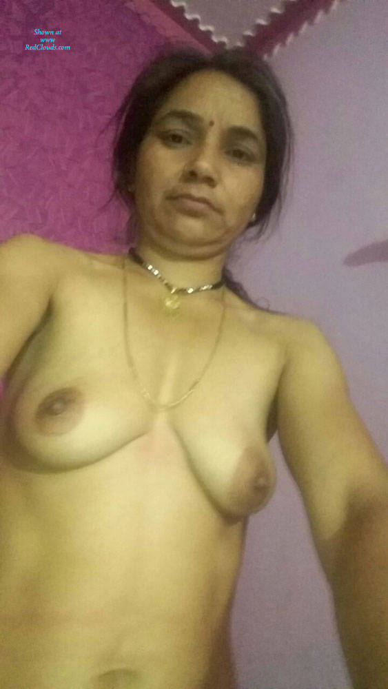 Pic #1 Indian Bhabi - Big Tits, Shaved